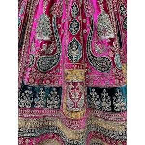 Lehenga Choli de mariée en velours rose Rani de qualité supérieure avec dupatta, vêtements de mariage - Product Image 2