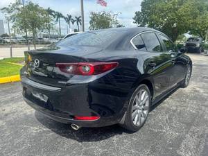 Offres spéciales : Mazda 3 Berline 2.5 S Preferred 4 portes d'occasion à vendre - Product Image 4