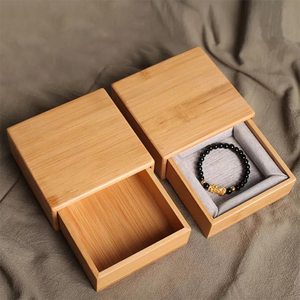 Coffret cadeau en bambou pour bijoux ou montres Boîte en bambou faite à la main Décoration de table naturelle écologique Vente en gros du Vietnam - Product Image 4