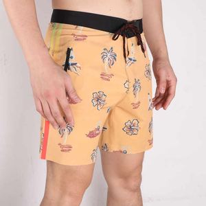 กางเกงว่ายน้ำขาสั้นแบบผูกเชือกสำหรับผู้ชายกางเกงว่ายน้ำขาสั้นแบบแห้งเร็วผ้าโพลีเอสเตอร์แบบ100% - Product Image 1