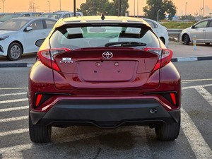 Toyota C-HR 2019 XLE Full Equipado de Ocasión Premium en Oferta por Temporada - Product Image 2