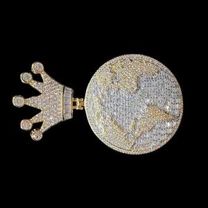 Collier pendentif en diamant Moissanite VVS coupe ronde design du monde pendentif en or massif 10k avec pendentif glacé - Product Image 4