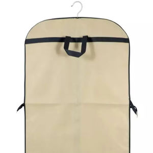 Funda protectora no tejida para traje Conserva la forma y la frescura de tus trajes - Product Image 1