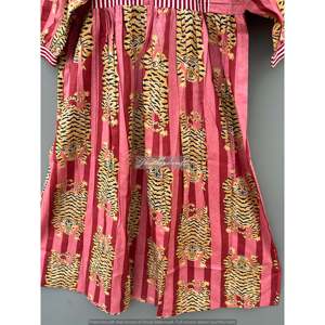 Robe midi 100 % coton imprimé tigre, style féminin et coquin, coupe bouffante au genou, idéale pour les soirées, les sorties en club, les vacances et les célébrations. - Product Image 5