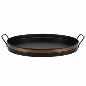 Bandeja Ovalada de Hierro Galvanizado con Revestimiento Blanco y Asa para Servir en el Hogar y en Bodas - Product Image 3
