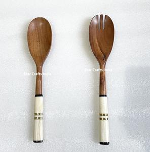 Cuillère en bois Logo personnalisé Imprimé Manche moyen Cuillère à salade Ensemble de 2 pièces Fournisseur en gros - Product Image 5