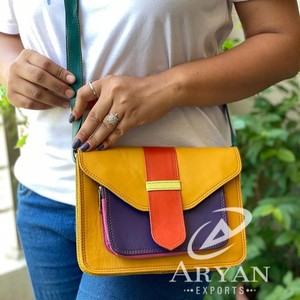 Sac à bandoulière en cuir de vachette véritable coloré pour femmes vente chaude Design de luxe sac à bandoulière en cuir véritable véritable - Product Image 1