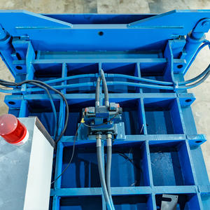 آلة كبس هيدروليكية أفقية للنفايات الورقية والكرتون والبلاستيك والإطارات المستعملة - Product Image 5