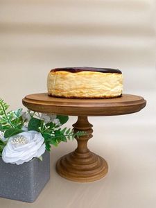 Support de gâteau en bois décoratif de table fini idéal pour l'utilisation de service de gâteau de mariage et d'événement - Product Image 6