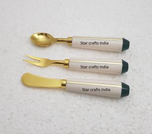 Derniers couverts écologiques en acier inoxydable avec manche en bois et résine époxy Couverts de mariage à usage domestique - Product Image 4