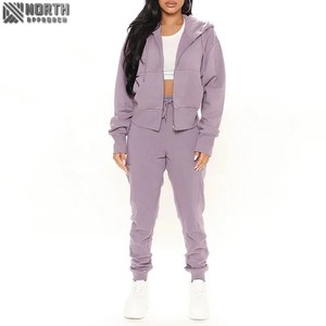 Chándales a rayas con logotipo bordado personalizado para hombre, pantalones de chándal con capucha de talla grande para invierno, conjunto de Jogger con características transpirables - Product Image 1