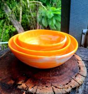 Ensaladera de resina redonda de estilo bohemio de alta calidad hecha a mano y altamente pulida para sopa, fideos, arroz, utensilios de cocina para servir - Product Image 3