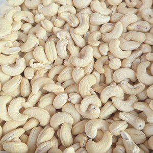 Venta Caliente Mejores Precios del Mundo Anacardos Orgánicos Sin Cáscara A180 Santiago Vietnam Empaque de Marca Privada Disponible - Product Image 1