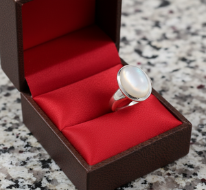 Hecho a mano 925 plata esterlina ovalada piedra lunar bisel conjunto anillo - Product Image 3