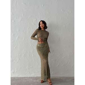 Blusa de Mujer Color Caqui de Manga Larga con Diseño Transparente, Disponible al por Mayor - Product Image 3