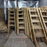 Proveedor de Vietnam, decoración natural para el hogar, toallero de bambú para baño, soporte ajustable para pared, escaleras inclinadas, manta, estante de escalera