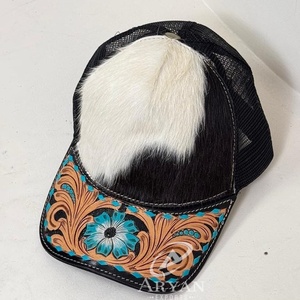 Chapeau de camionneur en peau de vache véritable avec bord en cuir usiné Casquette en maille occidentale faite à la main Snapback réglable avec chapeaux personnalisés au design floral - Product Image 1