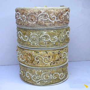 Hecho a medida en encajes Bordados florales de diseño festoneado en varias formas de color en diseños étnicos para en diferentes tamaños - Product Image 4