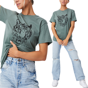 Camiseta 100% de algodón con Logo personalizado para mujer, camiseta en blanco con impresión de 180gsm, venta al por mayor - Product Image 5