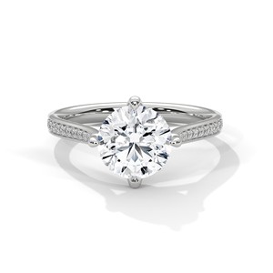 Anillo Solitario de Moissanita Redonda con Corte Brillante de 2.0ct, Modelo Pacho, con Banda Engastada en Pavé, Plata de Ley 925 - Product Image 3