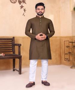 Conjunto de pijama Pathani Kurta para hombre con cuello, botón en el cuello y cadena en tela de algodón Khadi - Product Image 4