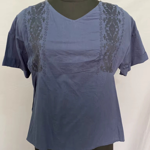 Magnifiquement conçu 100% coton tissu coussin de poitrine mince MIDI lin imprimé robe col en v salon porter robe de nuit pour les femmes - Product Image 1