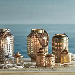 Lumières décoratives du Ramadan et de l'Aïd Mini lanterne à bougie avec vaisselle en métal découpé - Product Image 4