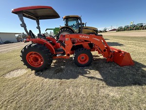 Tractor Usado Kubota MX6000 2021, Potencia Nominal de 50/80/140 HP para Industrias Agrícolas - Product Image 2