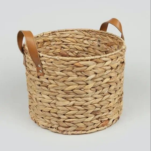 Cesta de mimbre tejida a mano para almacenamiento de cocina Material natural y cesta de lavandería de jacinto de agua hecha a mano estilo rústico - Product Image 6