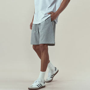 Pantalones Cortos Deportivos de Algodón con Forro Polar Gris Estilo Urbano para Hombre, al por Mayor, Lisos, con Cordón y Cintura Elástica - Product Image 1