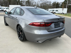 Producto caliente para Jaguar XF SE Turbo Premium RWD Car Clean Listo para enviar Sorprendentemente - Product Image 3