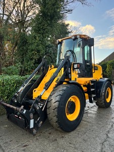 Chargeuse sur pneus JCB 416 de 2009 avec une charge nominale de 45 tonnes et une puissance de 60 kW - Product Image 3