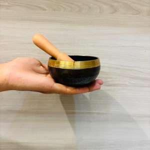 Artisanat en métal de bol chantant à thème bouddhiste en bronze de style traditionnel pour la thérapie par le son et la guérison des chakras - Product Image 4