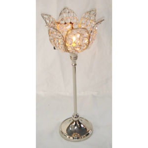 เชิงเทียนคริสตัลทรงยาวหรูหราพร้อมฐานโลหะ ดีไซน์ตกแต่งระดับพรีเมียม เหมาะสำหรับโต๊ะอาหารและการตกแต่งภายนอก - Product Image 1