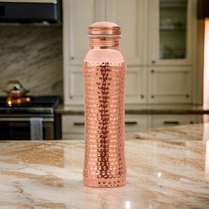 Elegante botella de agua de cobre hecha a mano con diseño de diamante para beber directamente para el hogar y al aire libre - Product Image 3