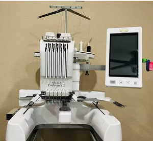 Máquina de Bordar de 6 Agujas Personalizable, Máquina de Coser Baby Lock Array de Missouri - Product Image 1