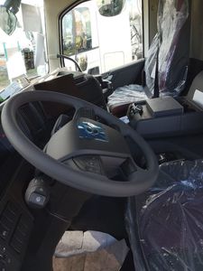 Camión Mezclador de Concreto VOLVO FMX/430 8X4, Transmisión Automática I-SHIFT de 16 Velocidades, Motor ZF/HSM7 de 460HP 338KW, Color Blanco - Product Image 2