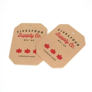 Etiqueta colgante de ropa de lujo personalizada en relieve/etiqueta de precio de papel impreso con diseño liso Etiqueta de tarjeta de cabecera aceptada - Product Image 5