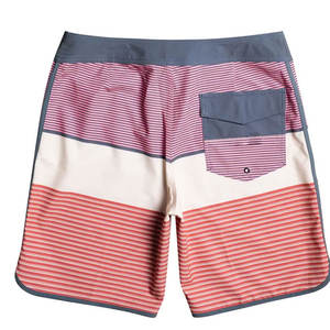 Shorts de bain pour hommes, design à trois panneaux, séchage rapide, résistant au chlore, imperméable, toile, élasthanne/polyester, motif imprimé, cordon de serrage - Product Image 2