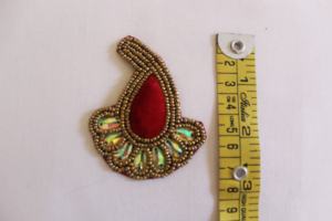 Parches Bordados con Cuentas Zari Hechos a Mano de Primera Calidad, Color Granate y Dorado, Hechos en India 2026 - Product Image 5