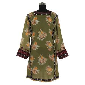 Top/tunique/Kurta Vintage imprimé floral Kuchi Collection de robes Vintage Banjara Balochi brodées à la main Banjara 2025 - Product Image 4