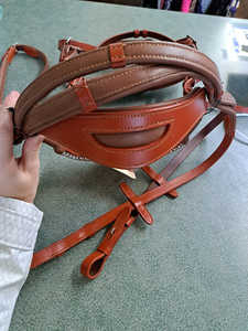 NUEVA Brida de Cuero Acolchada con Monocorona Completa, Color Castaño, Equipo Ecuestre para Entrenamiento de Equitación - Product Image 4