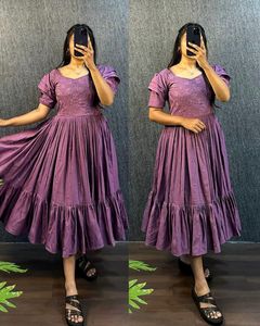 ชุดเดรสผ้าฝ้ายปักลายทรงบานระดับพรีเมียมยูนิตี้ ลักซ์เชอร์ - Product Image 4