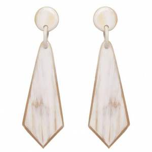 ต่างหูรูปเขาควายเป็นมิตรกับสิ่งแวดล้อมสำหรับผู้หญิงเครื่องประดับงานฝีมือขัดเงาธรรมชาติของขวัญสไตล์ความรักที่ทันสมัย - Product Image 1