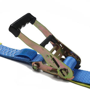 <span class=keywords><strong>Sangle</strong></span> à <span class=keywords><strong>cliquet</strong></span> en polyester avec poignée en plastique, capacité 2500 kg (5 tonnes), largeur 50 mm, longueur 12 m, avec crochet en J pour fixation, certifiée CE/GS - Product Image 3