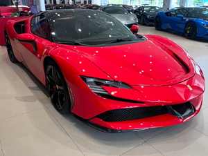 Ferrari SF90 Spider Usado 2024 - Product Image 2