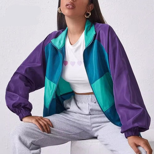 Chaqueta de caparazón suave unisex con cortavientos de cuello de invierno impermeable con cierre de cremallera chaqueta de mujer OEM al por mayor - Product Image 4