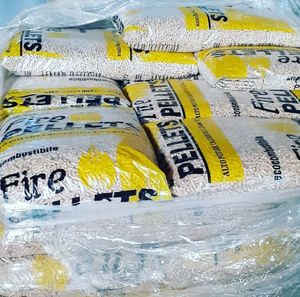 Meilleur prix SCALIBO Granulés de bois de sapin en vrac pour chauffage, biomasse, briquettes en forme de bâtonnets de sciure de bois. - Product Image 1