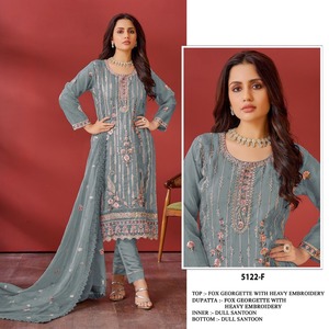 Robe George lourde avec broderie et dupatta en Stanton mat pour femmes, vente en gros - Product Image 4
