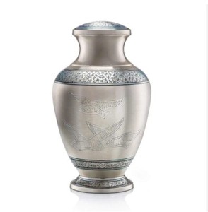 Traditional Designed Metallic Brass <b>Keepsake</b> <b>Ashes</b> Urn Superfine Quality Human <b>Ashes</b> Container Memorable Metallic <b>Ashes</b> Urn - Product Image 3